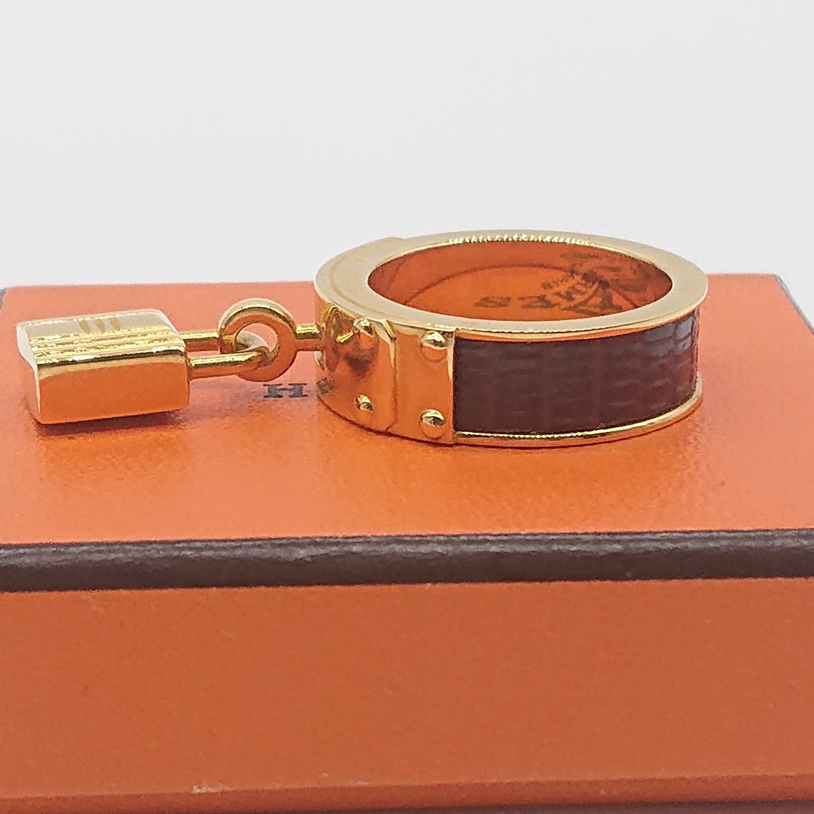 極美品】HERMES エルメス ケリー リザード スカーフリング ゴールド 箱 