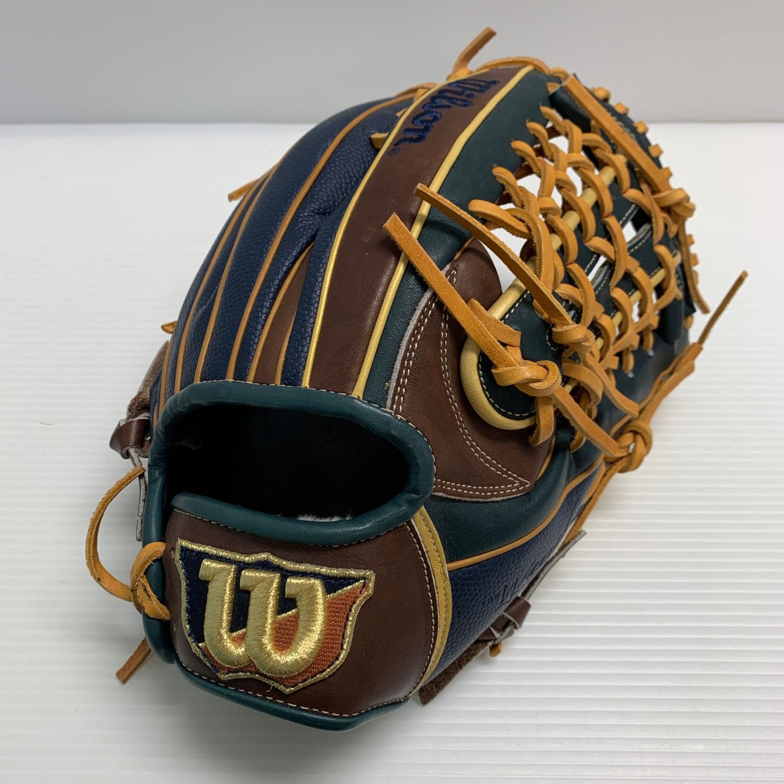 ウィルソン Wilson ワナビーヒーロー 軟式 大人 一般 オールラウンド グローブ グラブ 右投げ RHW95F 品 野球 6327