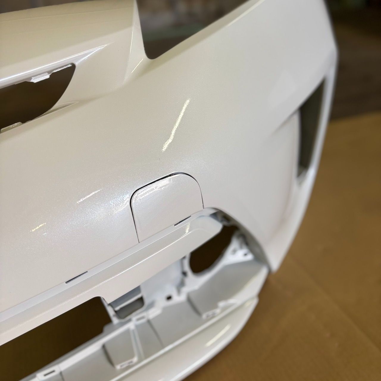 TOYOTA 30系プリウス/30プリウス後期 フロントバンパー/ホワイト（070