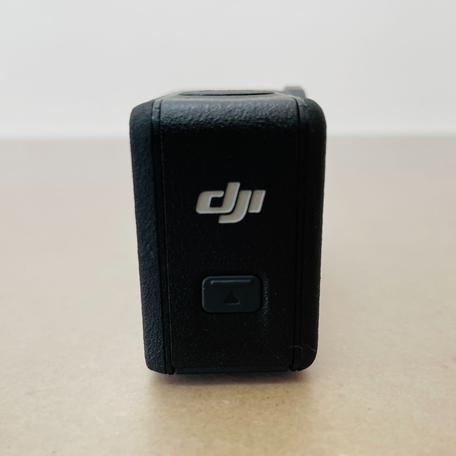DJI