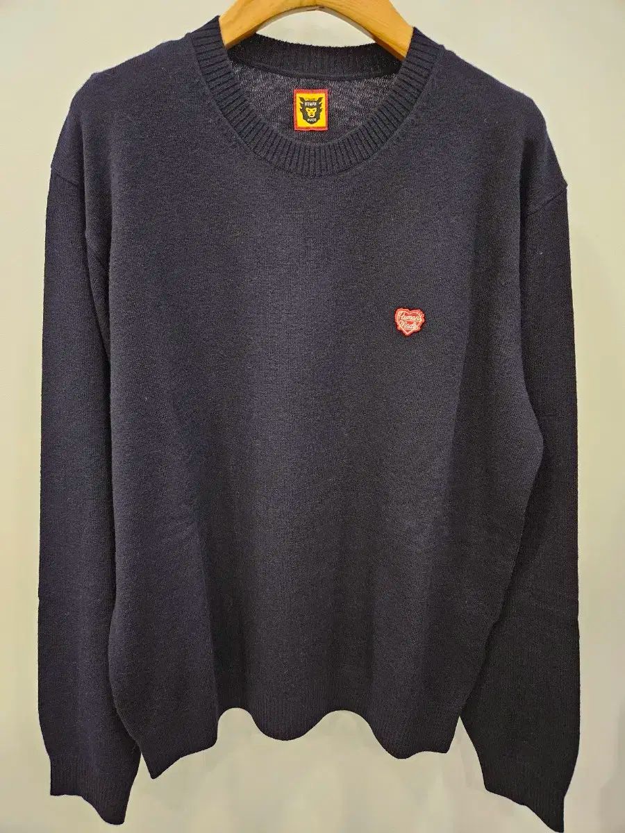 【雷市場（ポンジャン）商品韓国直送】 HUMAN MADE(ヒューマンメイド) ハート バッジ ニット セーター セーター ネイビー