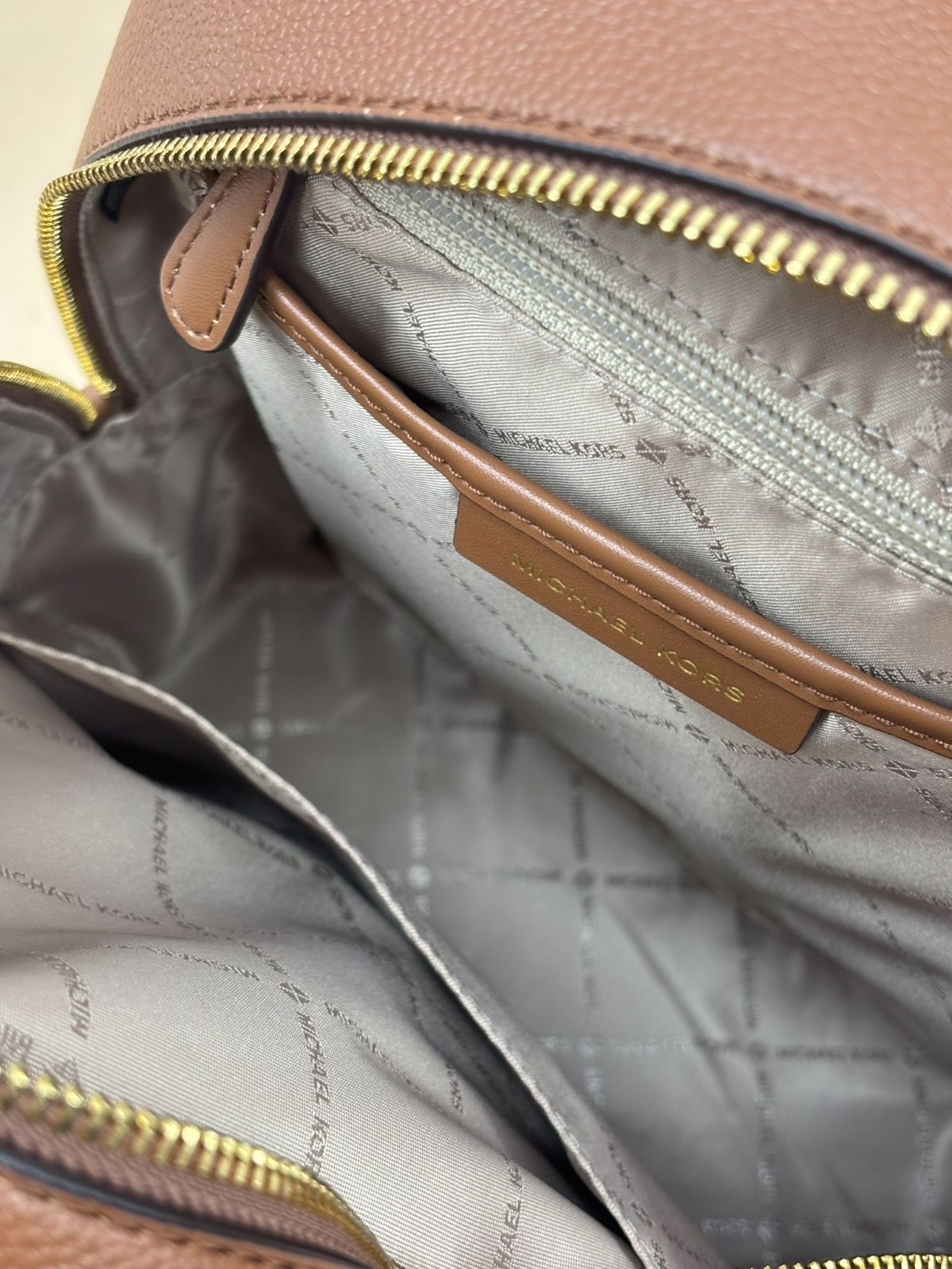 MICHAEL KORS ロゴプリントバックパック リュックタイプ MICHAEL KORS