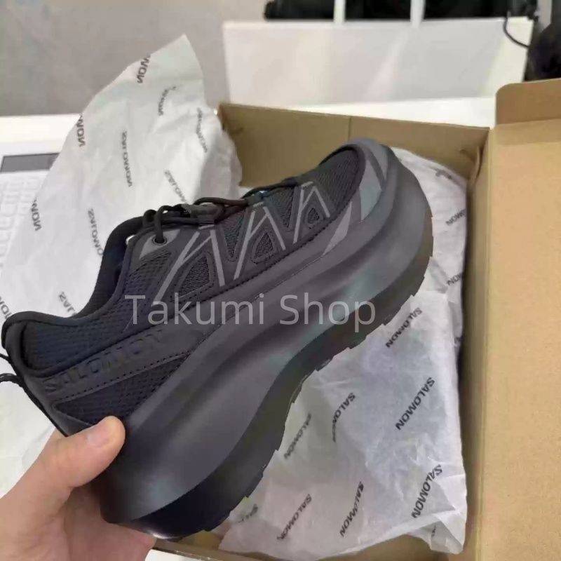 COMME des GARÇONS × SALOMON「XT-6 Expanse」スニーカー
