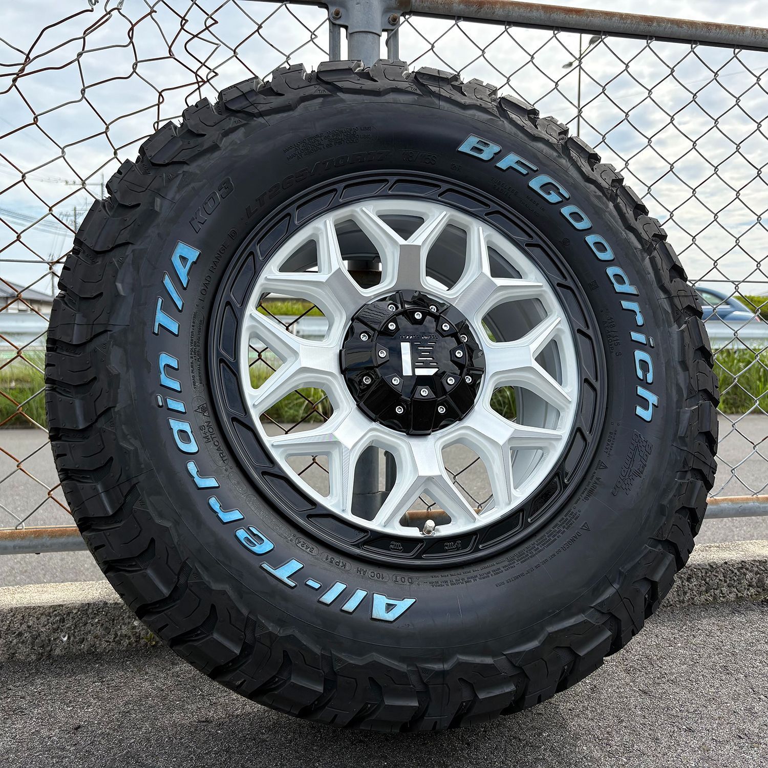 4本セット ランクル250 ランクル300 17インチ レクセルホイール インフェルノ BF Goodrich KO3 275 70R17 265 70R17