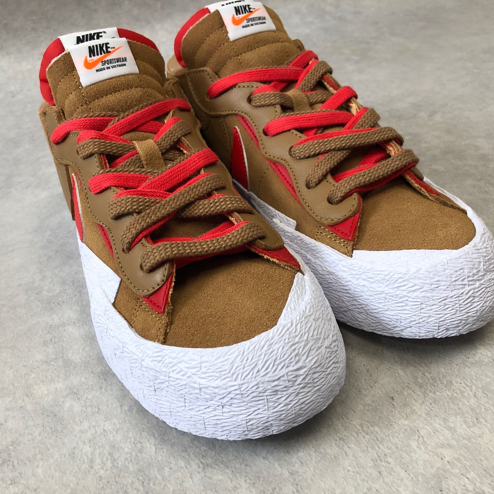 新品】 sacai NIKE BLAZER LOW BRITISH TAN ナイキ サカイ ブレーザー ロー ブリティッシュ タン  DD1877-200 US9.5 27.5cm - メルカリ