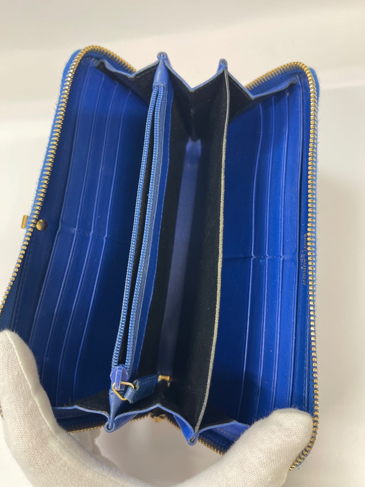美品✨イヴサンローラン　長財布 カサンドラ　ラウンドファスナー Yロゴ 楽天市場】サンローラン 長財布 カサンドラ ジップアラウンド