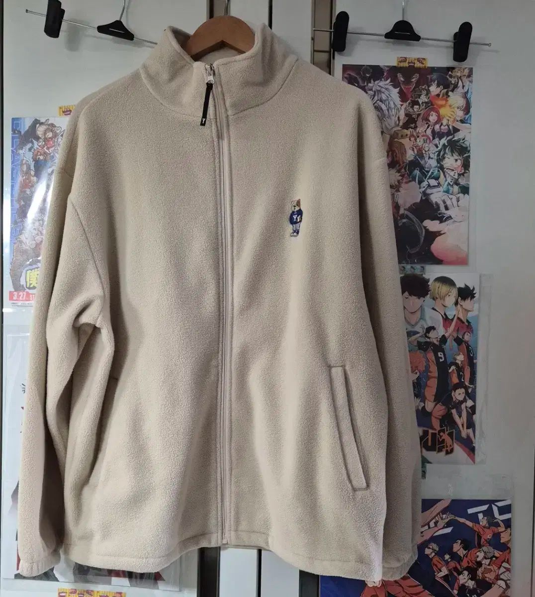 YALE(イェール) フリース