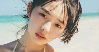 菊地姫奈写真集 moment【セブンネット限定特典：生写真1枚付き】 - メルカリ