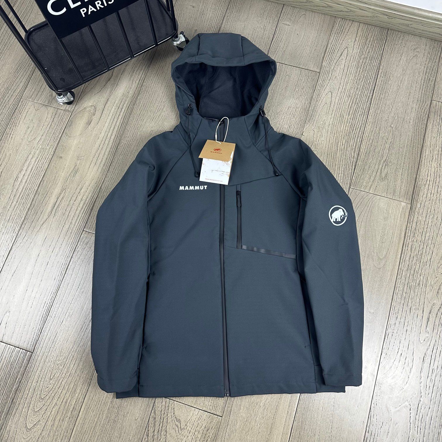 MAMMUT 秋と冬の男性と女性のカップルモデル屋外防風防水摩耗パッド入りソフトシェルフードジャケット