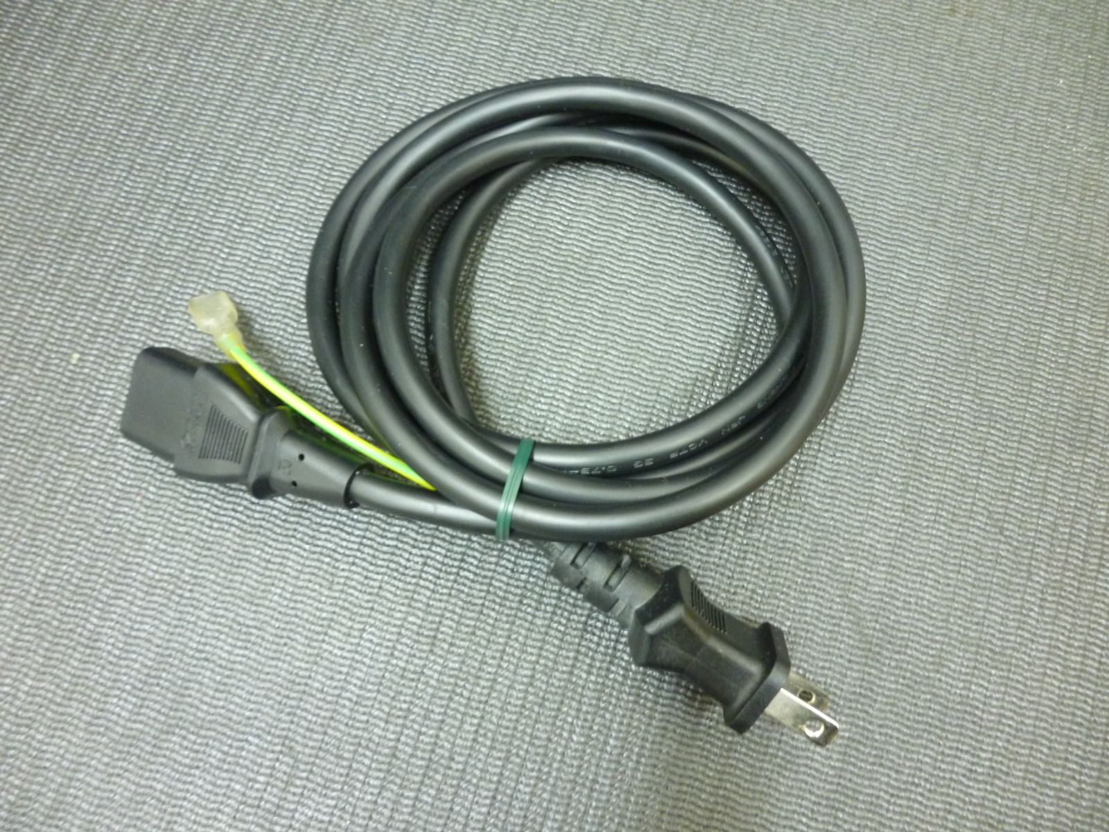 ゲーミングモニター S2421HGF