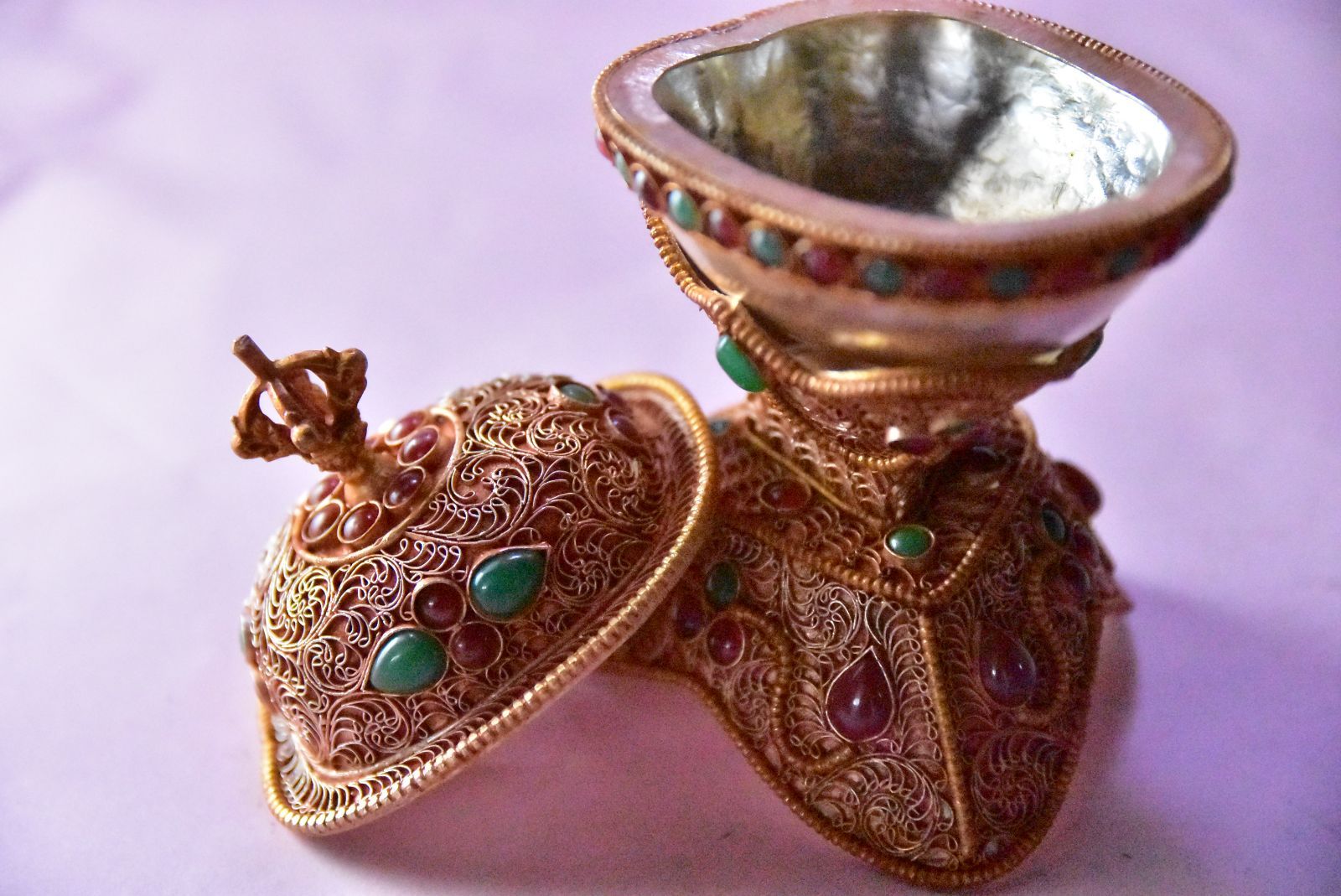 1700年代 チベタン小粒カパラ　ビーズ　ペア　カパーラ　チベット　密教 チベタン小粒カパラ ペア カパーラ ビーズ チベット 密