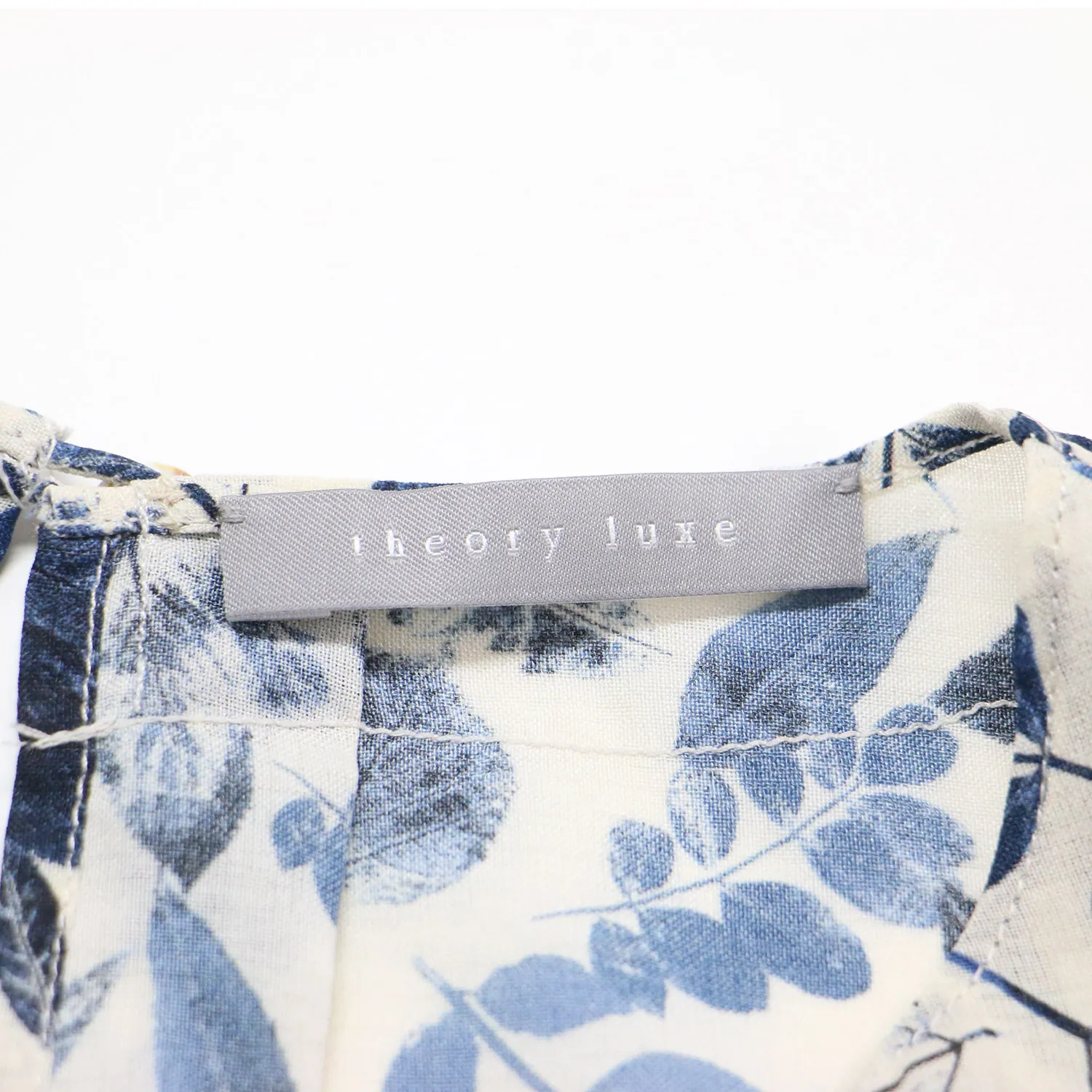 セオリーリュクスIcy Lawn Jane Blouse BRAND-NEW TOPS | Theory