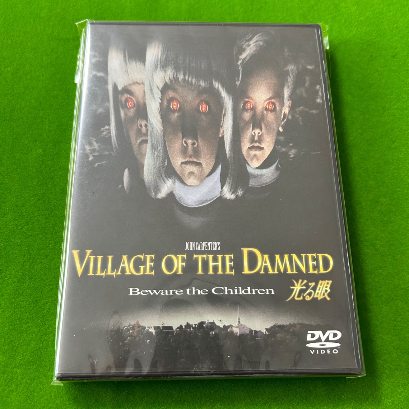 未使用 VILLAGE OF THE DAMNED 光る眼 洋画 DVD