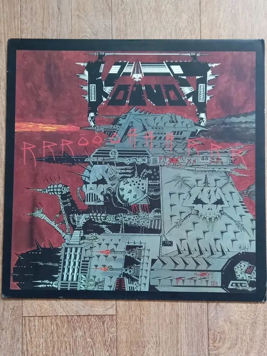 voivod lp 収益クラス