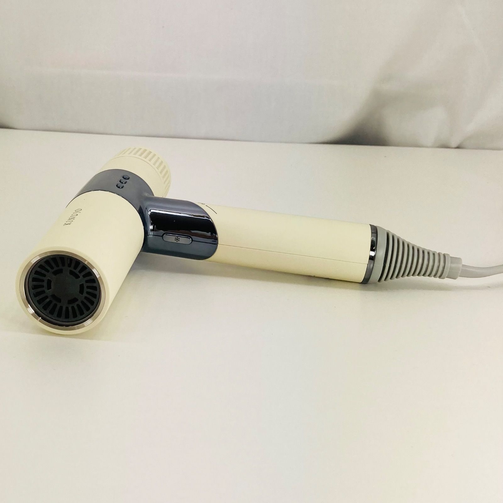 KINUGO コンパクトヘアドライヤー ホワイト ヘアドライヤー（ホワイト）〜KINUJO〜【TVで紹介！ 絹女 国内製造