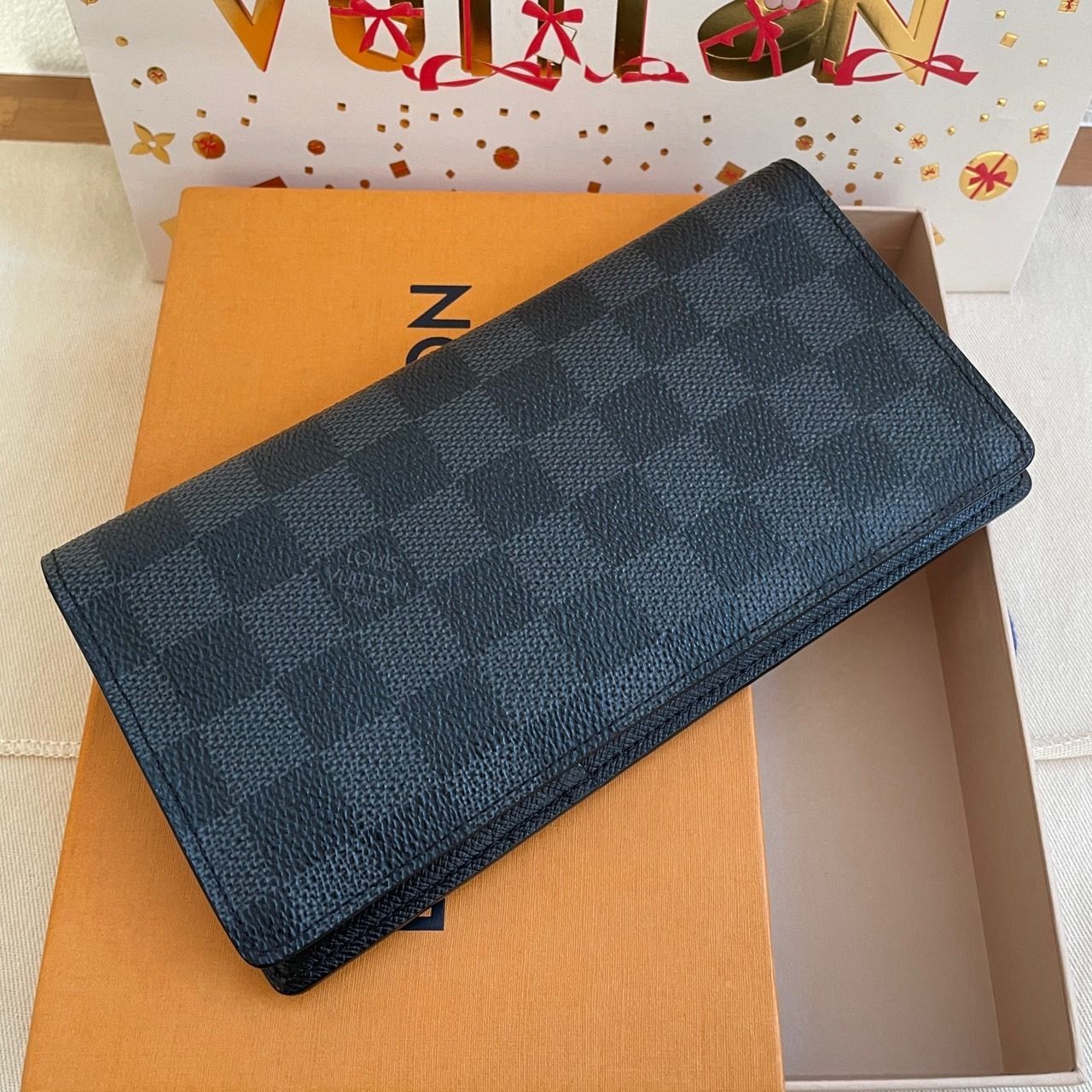 LOUIS VUITTON - 【極美品】ルイヴィトン ダミエ グラフィット3D