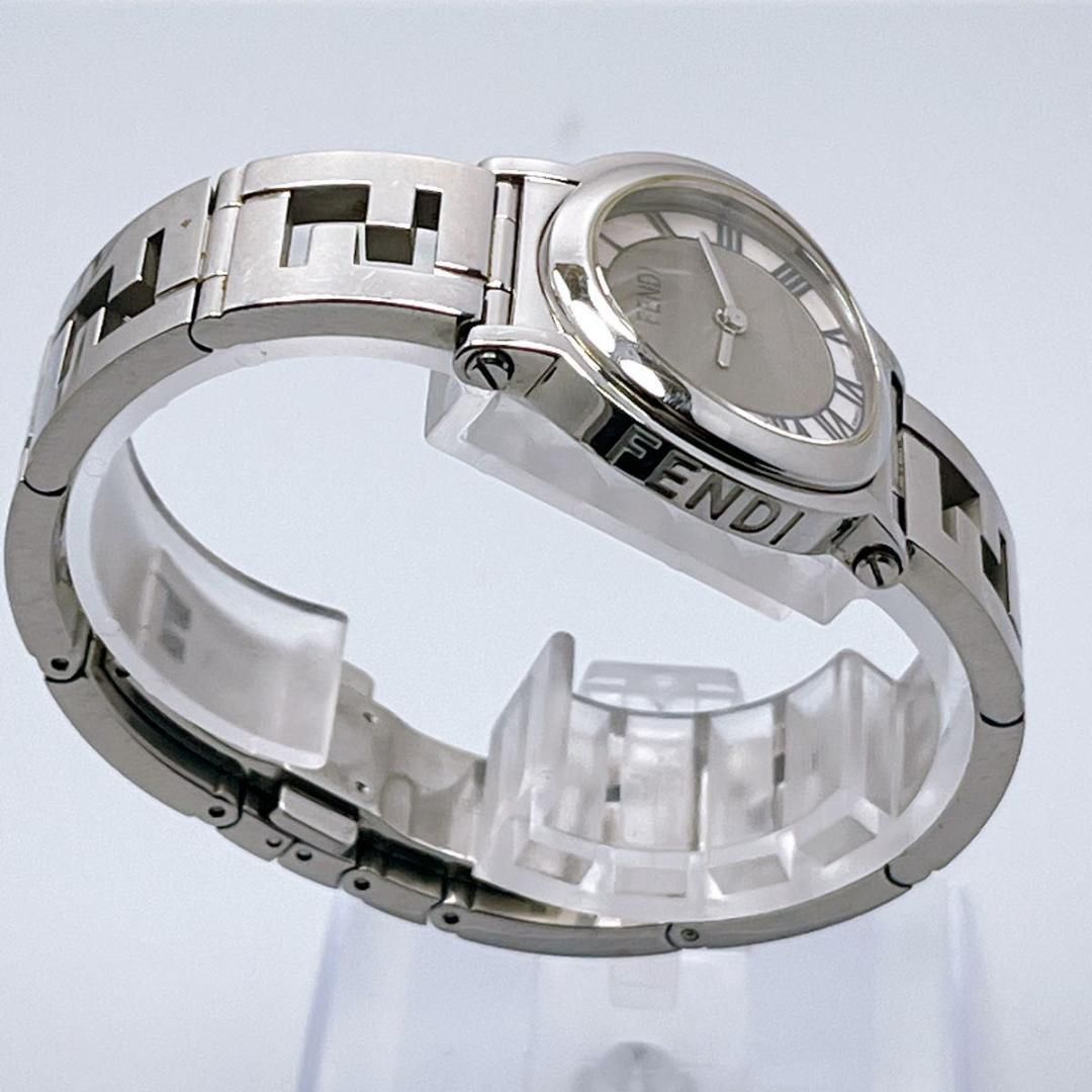 【美品】FENDI フェンディ　腕時計　シェル　シルバー　6100L 人気モデル フェンディ 腕時計 手表 レディース 母の日 シンプル おしゃれ 防水