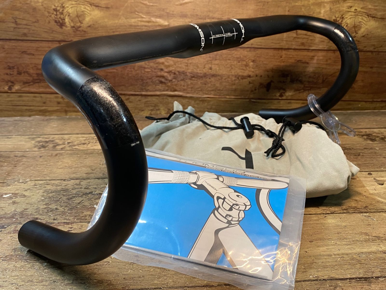 トムソン カーボン ドロップハンドル 31.8 トムソン カーボン ドロップ