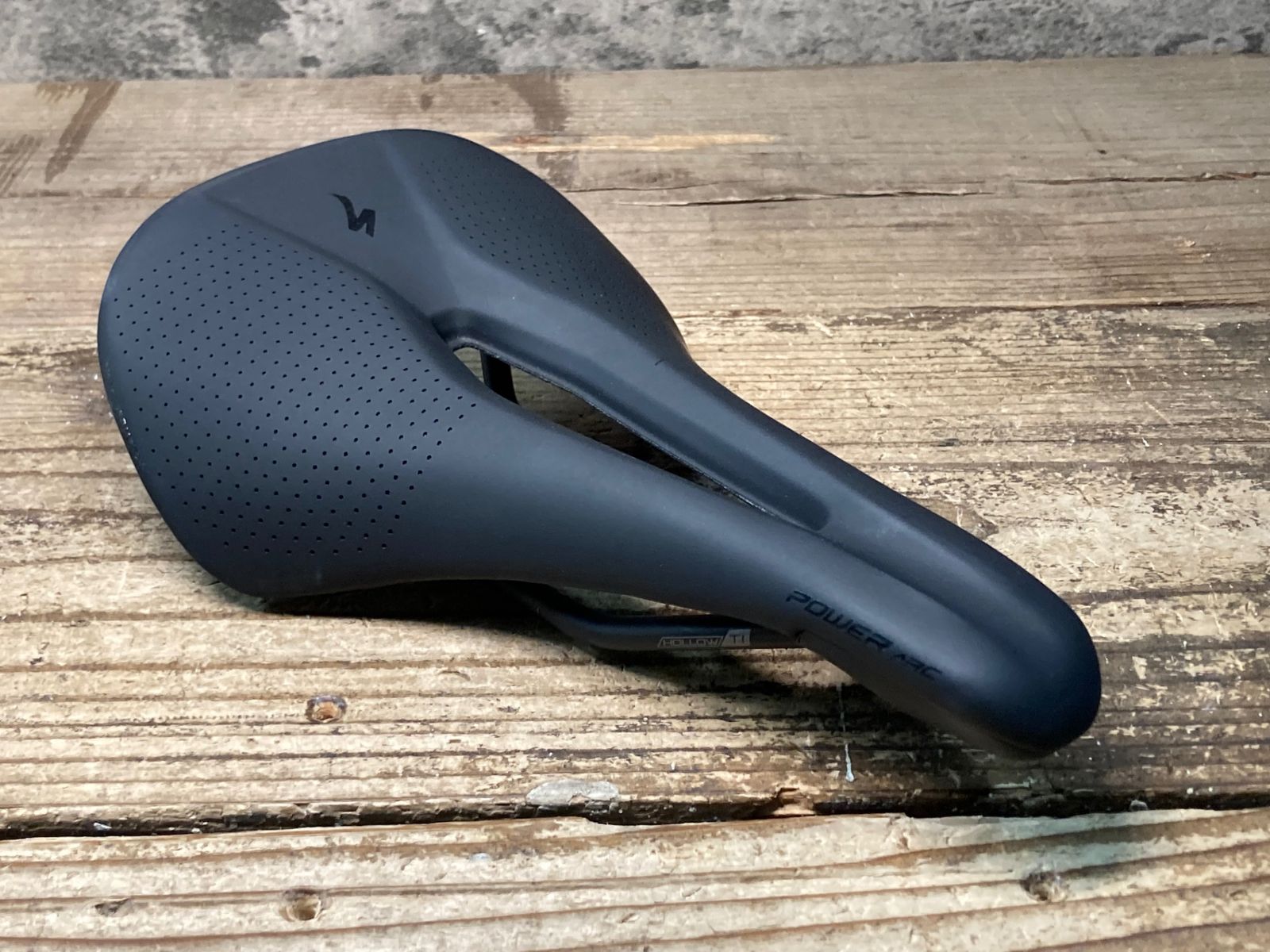 JM381 スペシャライズド SPECIALIZED POWER ARC EXPERT サドル 黒 143mm Hollow Ti レール