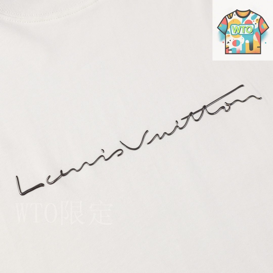 m♡出品 今日WTO】Louis Vuitton 胸前アート文字熱転写 T シャツ-DX57
