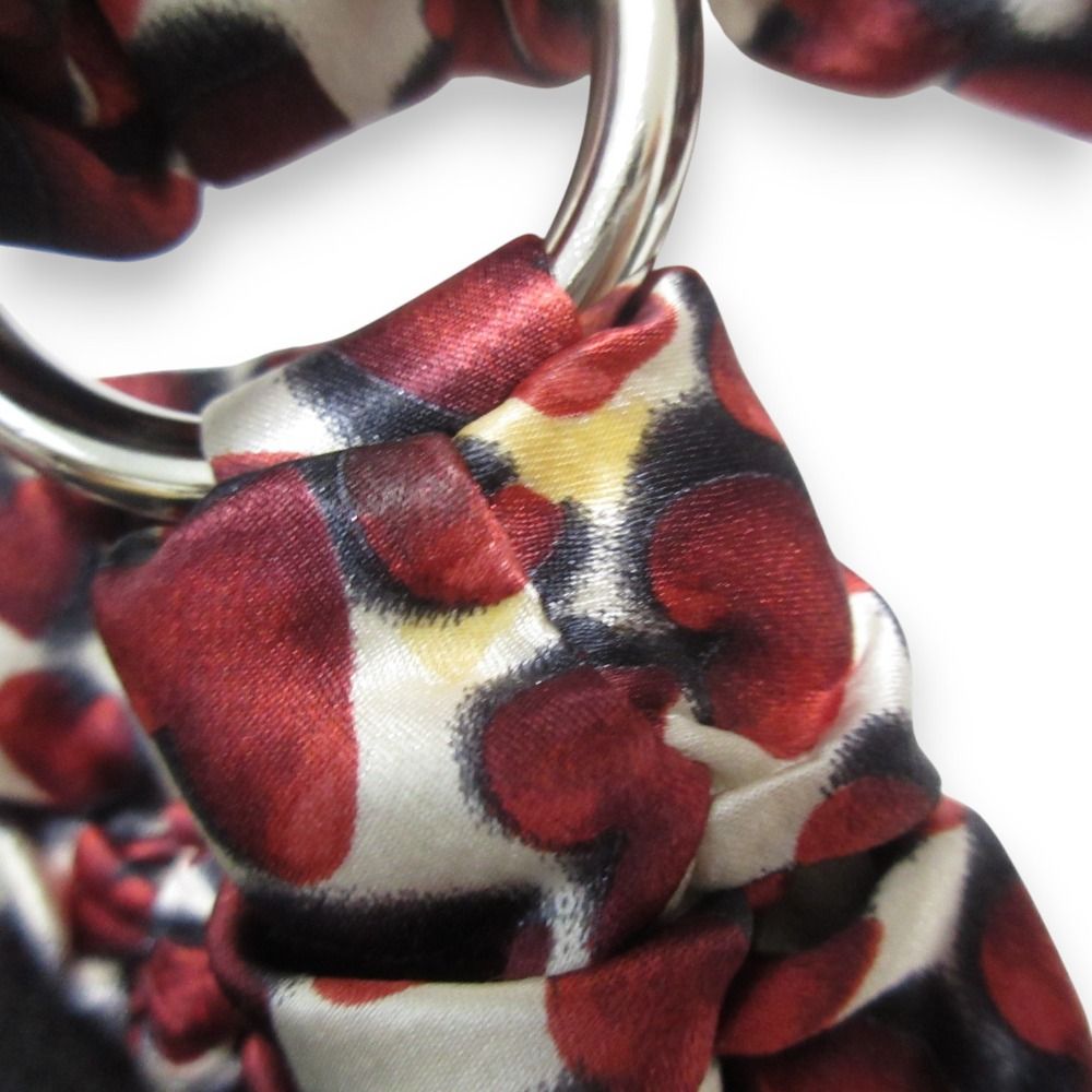 良品 PRADA プラダ ICONIC HEART PRINT SILK SATIN SHOULDER EVENING シルクサテン イブニングバッグ ショルダーバッグ  レッド系 レディース 古着 中古 USED PRADA（プラダ） 良品 ICONIC HEART PRINT SILK SATIN SHOULDER