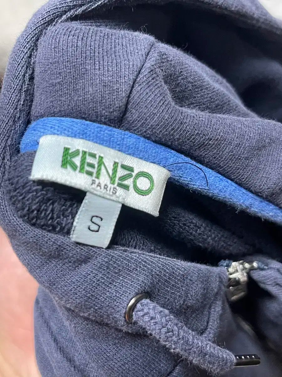 KENZO(ケンゾー) フード付き ジップアップパーカー s - メルカリ