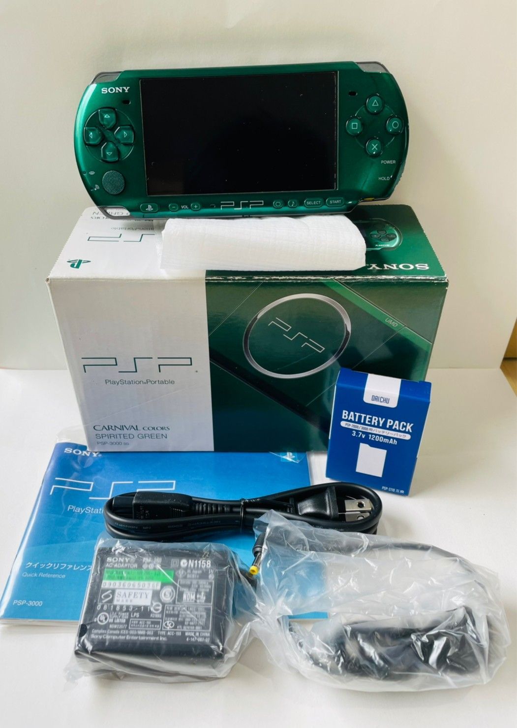 完品 美品』SONY PSP 3000 グリーン 本体 新品バッテリー付属 ソニー