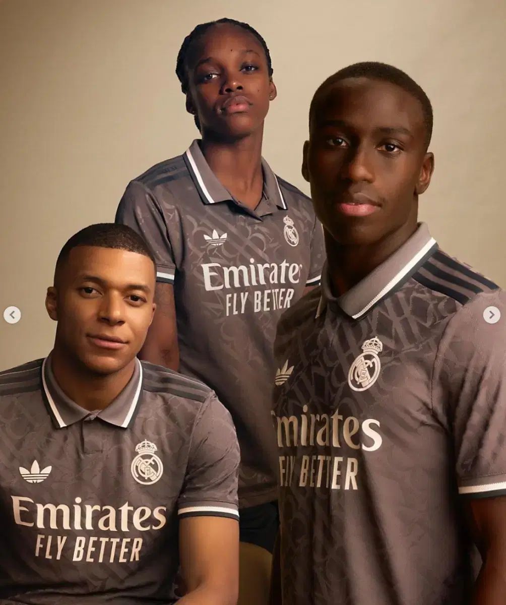 レアル・マドリード MBAPPÉ 9 半袖 ユニフォーム レアルマドリード 24-25 ホーム 半袖 ユニフォーム No.9