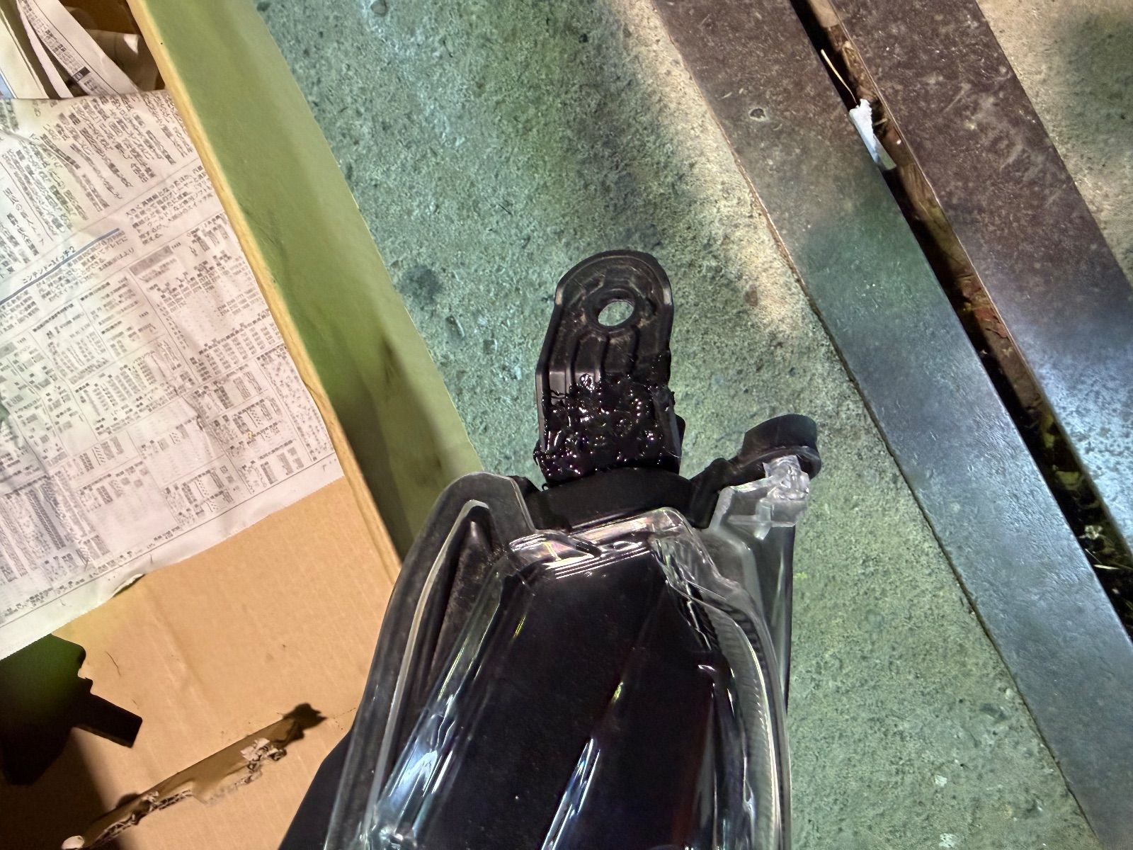 ヘッドライト左