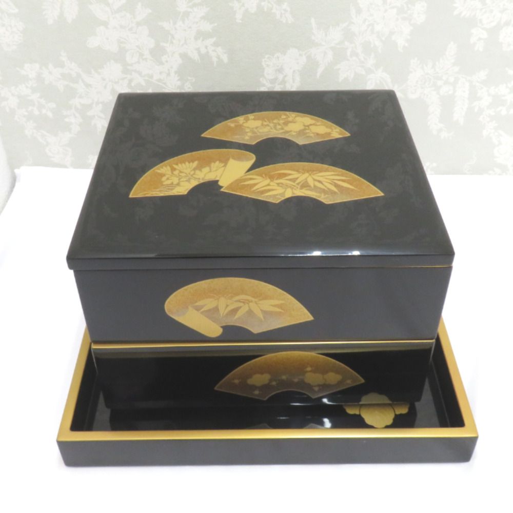 未使用】輪島塗 千舟堂謹製 花の丸四君子蒔絵 四段重箱 重台付き
