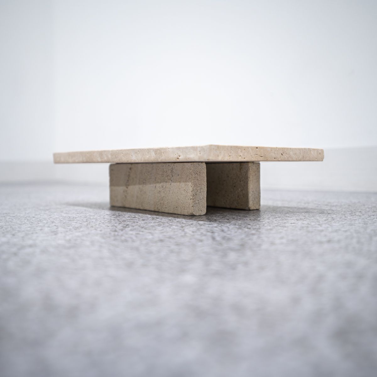 URBAN NATURE CULTURE アーバン ネイチャー カルチャー Plateau Travertino プラトー トラヴェルティーノ オブジェ トラバーチン ナチュラル NEXPOTALLINN_EU