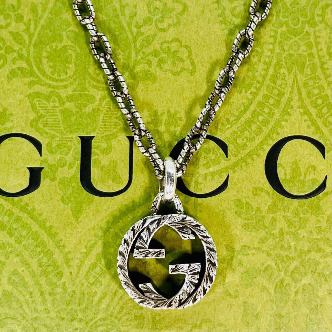 新作日本製GUCCI 燻　ネックレス　ペンダント　インターロッキングG アクセサリー