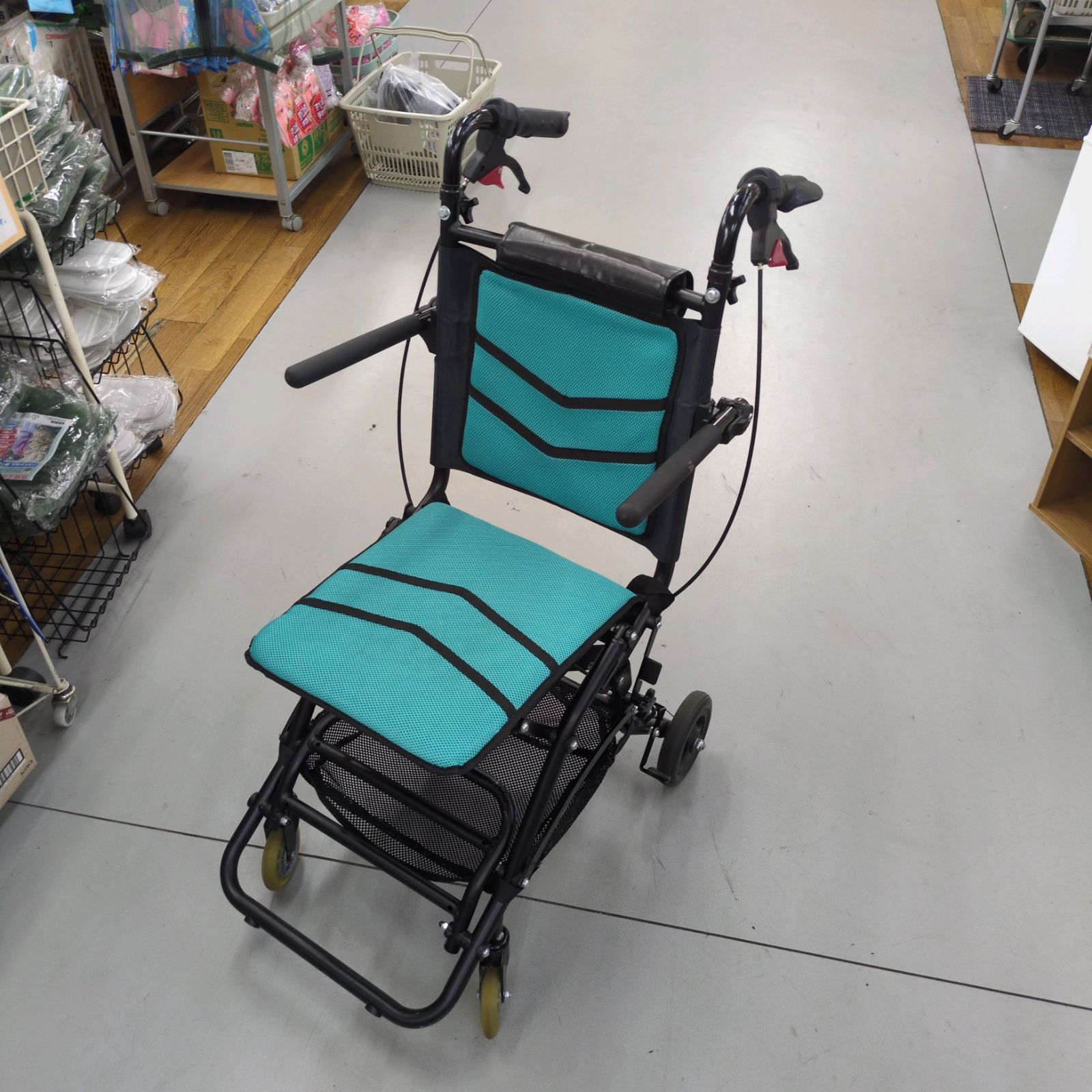 ネクスト｜アルミ製簡易式介助車椅子 簡易型介助車椅子KADKURA A604