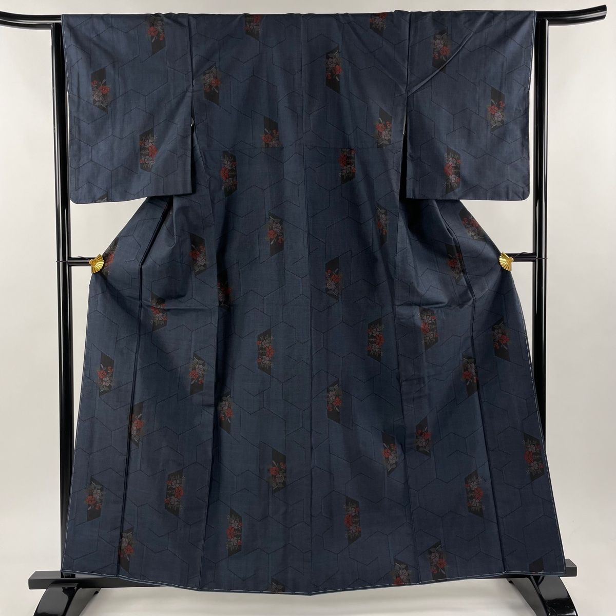 紬 身丈161cm 裄丈64cm M 袷 草花 幾何学 紺色 正絹 秀品
