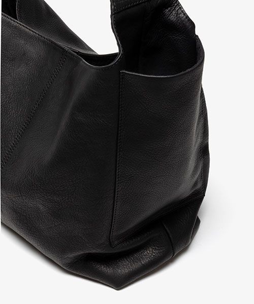 BAG |