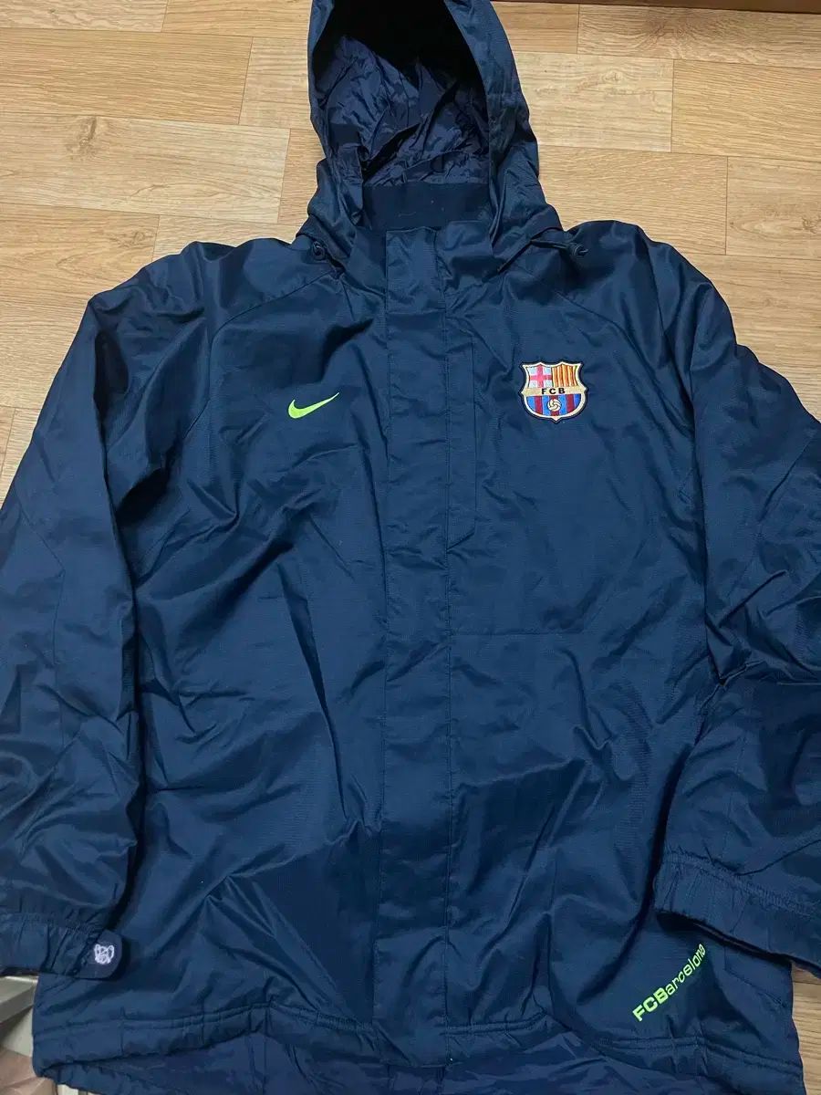 Nike(ナイキ) FC バルセロナ ダウンジャケット 105 サイズ-正規 Nike(ナイキ) FC バルセロナ ダウンジャケット 105 サイズ-正規