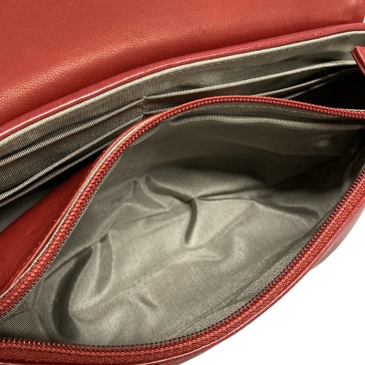 CHANEL(シャネル) 財布 ハーフムーン レッド チェーンウォレット  