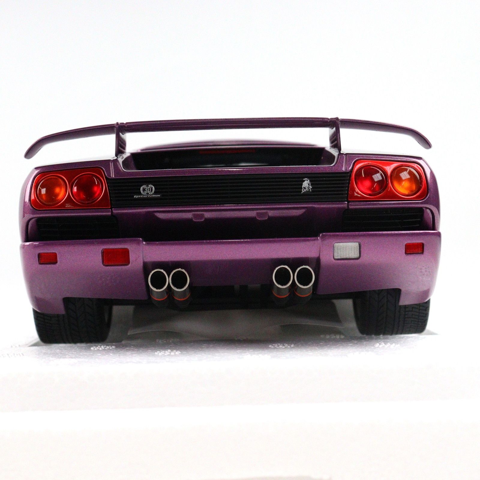 Lamborghini - (再販) オートアート・コンポジットモデルシリーズ 1/18 ランボルギーニ ディアブロ SE30 イオタ(メタリック・パープル) 完成品 ミニカー(79142) AUTOart(オートアート) Amazon | オートアート (AUTOart) 1/18 ランボルギーニ
