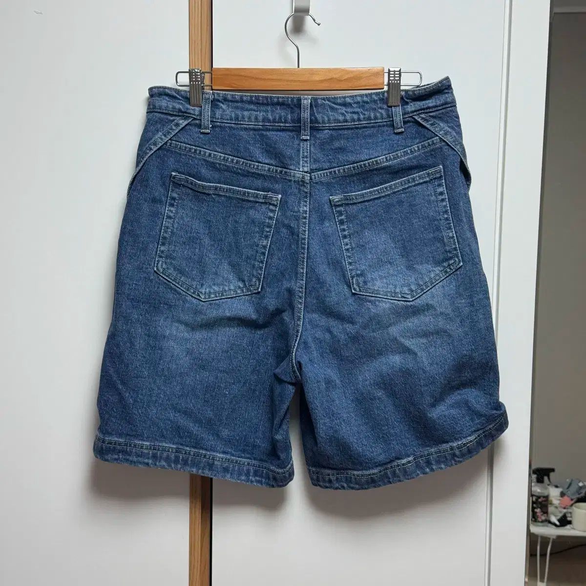 半ズボン 売り出し中です^^