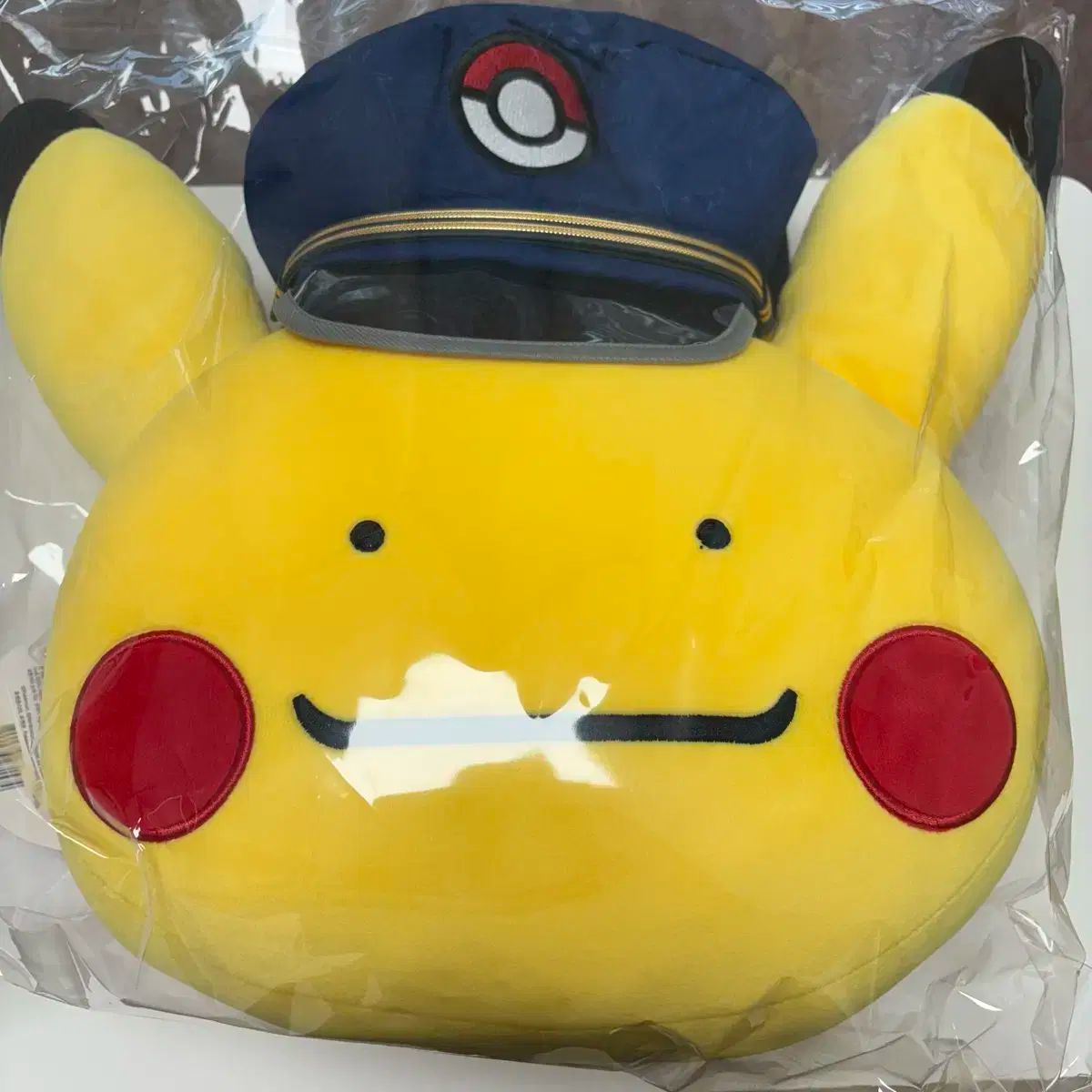 釜山ポケモン 韓国メタモン ステーションマネージャー ピカチュウ クッション 変換 メタモン ステーションマネージャー ピカチュウ クッション