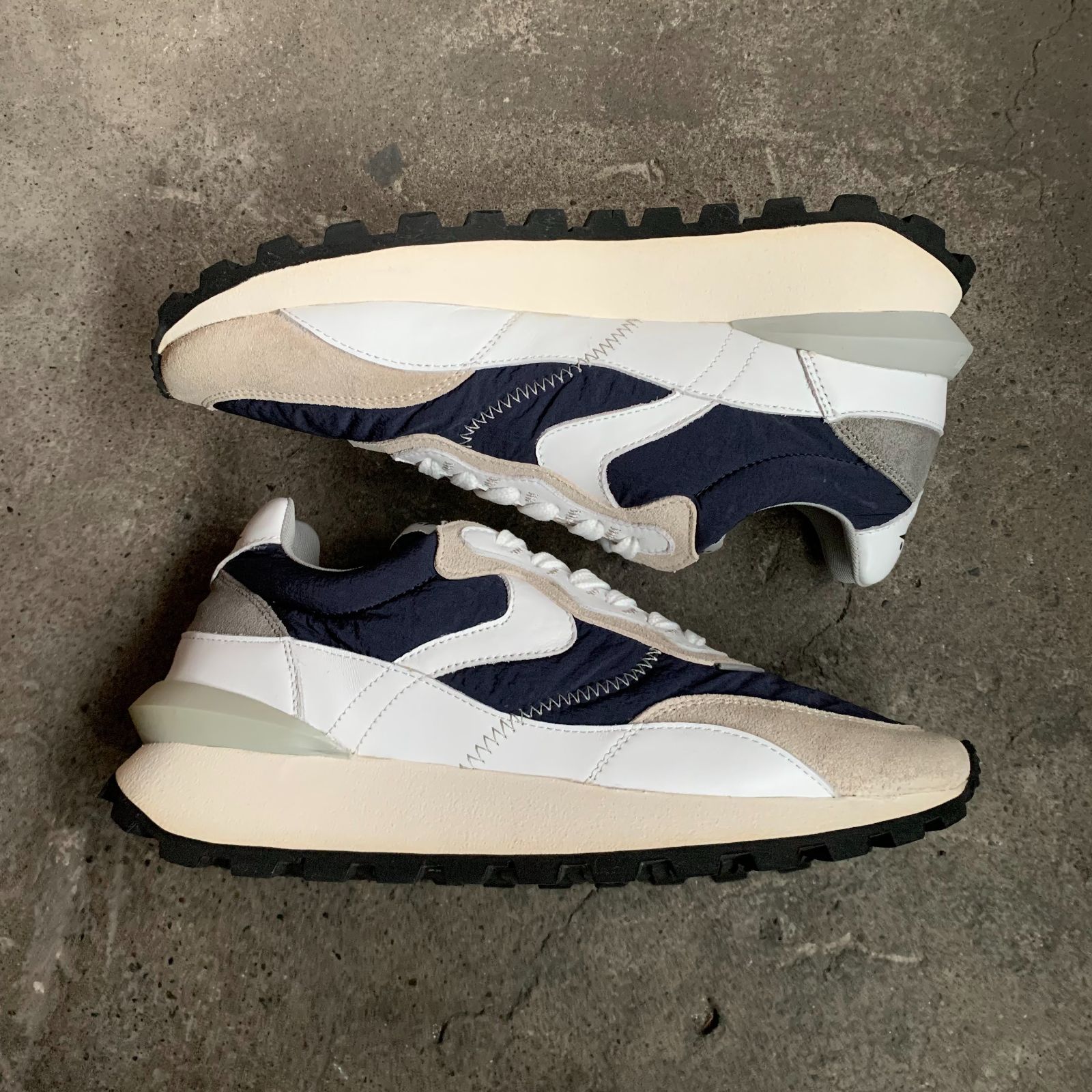 【関税/送料込】VOILE BLANCHE QWARK HYPE MANスニーカー VOILE BLANCHE - QWARK HYPE MAN ナイロン × スエード