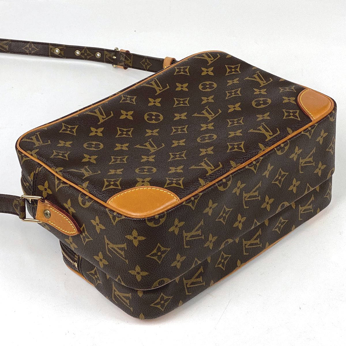 ルイ・ヴィトン Louis Vuitton ナイル ショルダーバッグ モノグラム