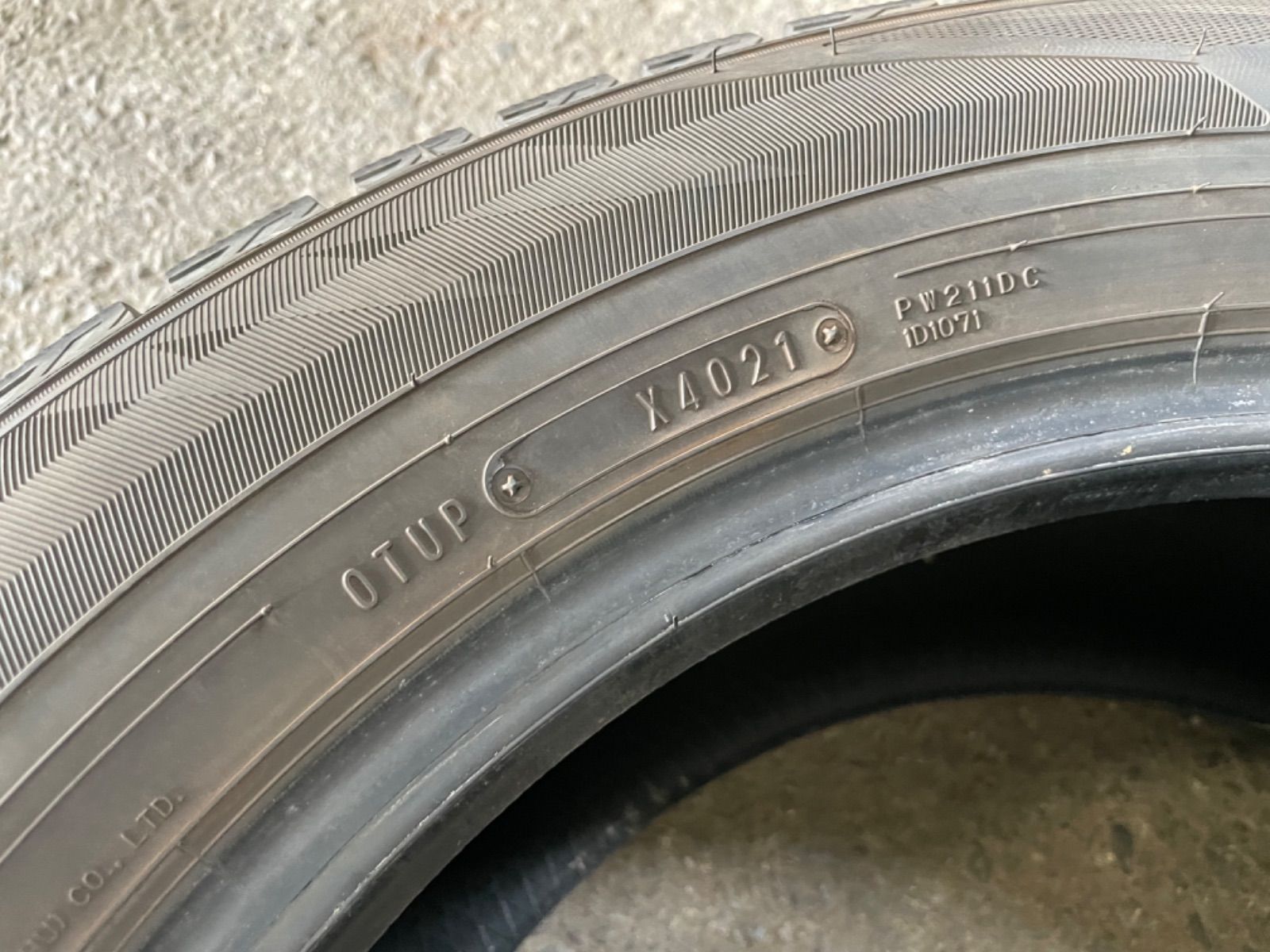 （F0121）中古スタッドレスタイヤ４本セット！225/55R17 ダンロップWN02 フォレスター、XV、スカイライン、10系アルファードなどに！