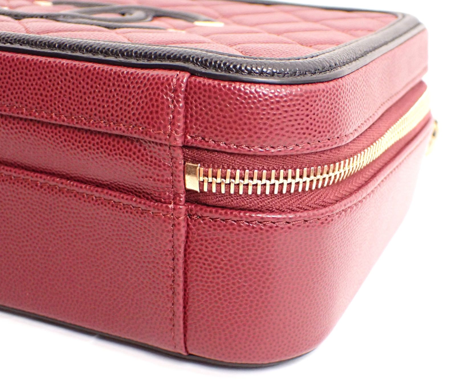 美品 ギャラ付き CHANEL(シャネル) 2WAYバッグ マトラッセ キャビアスキン CCフィリグリー ボルドー ブラック A93343 赤×黒 ゴールド金具 美品 ギャラ付き CHANEL(シャネル) 2WAYバッグ マトラッセ キャビア