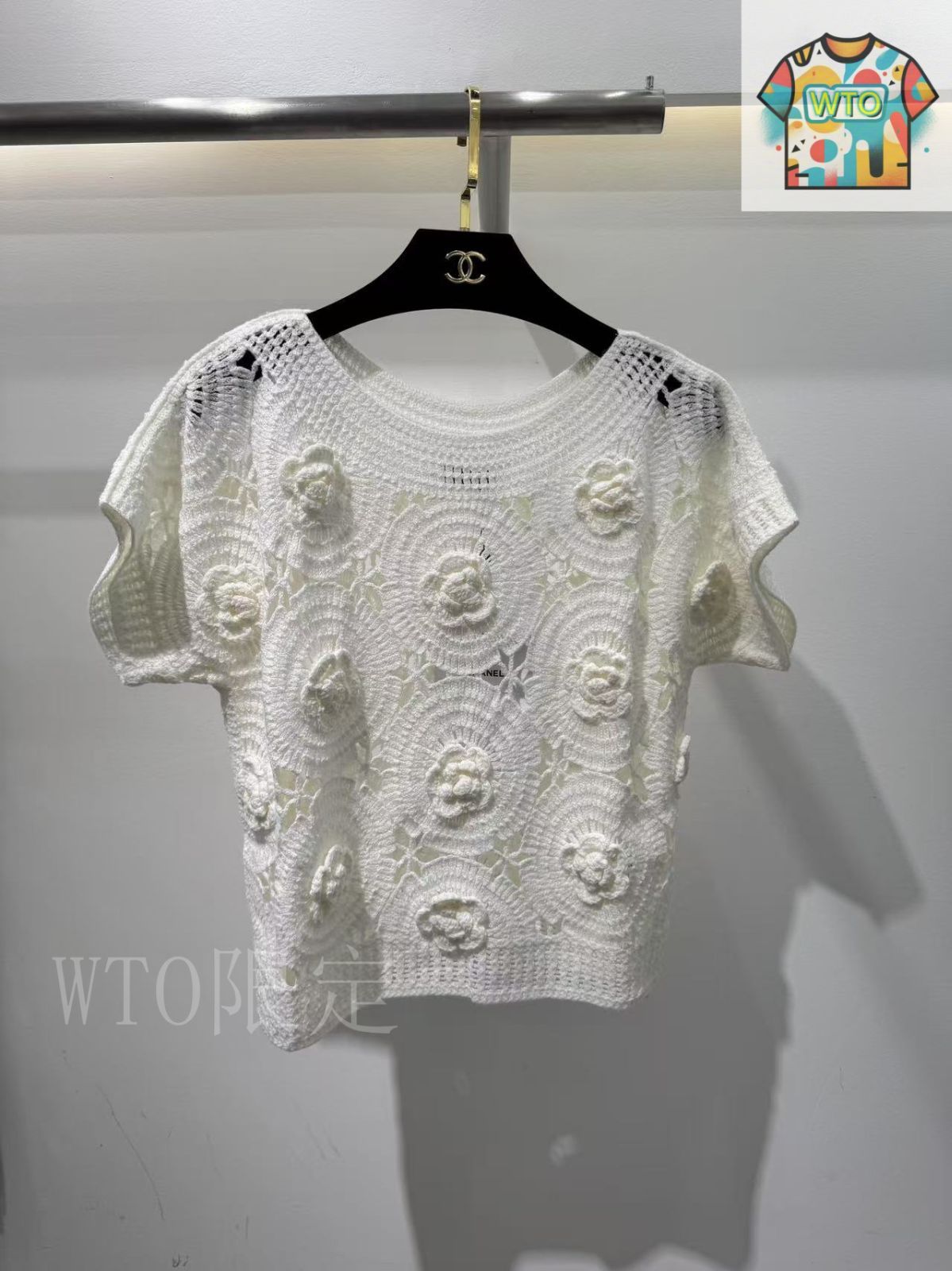 CHANELシャネル ドットリボン ショート スリーブ 半袖ニット ローゲージ 今日特価】Chanel Short-Sleeve Top / シャネル ショート