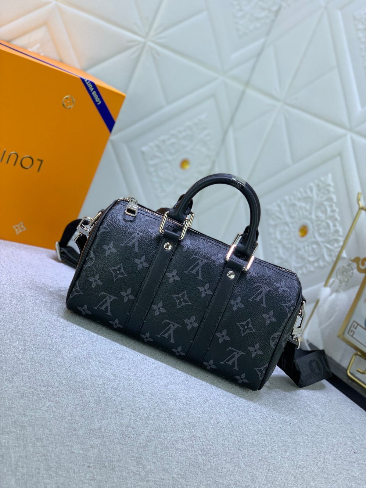 美品 ルイヴィトン LOUIS VUITTON メンズ ショルダーバッグ キーポル バンドリエール M46271