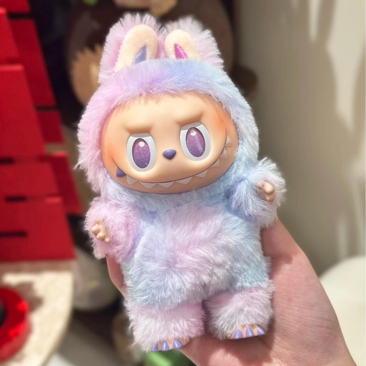 LABUBU ラブブ Big Into Energy LUCK 数量限定/送料込み】ラブブ labubu Big into Energy LUCK - メルカリ