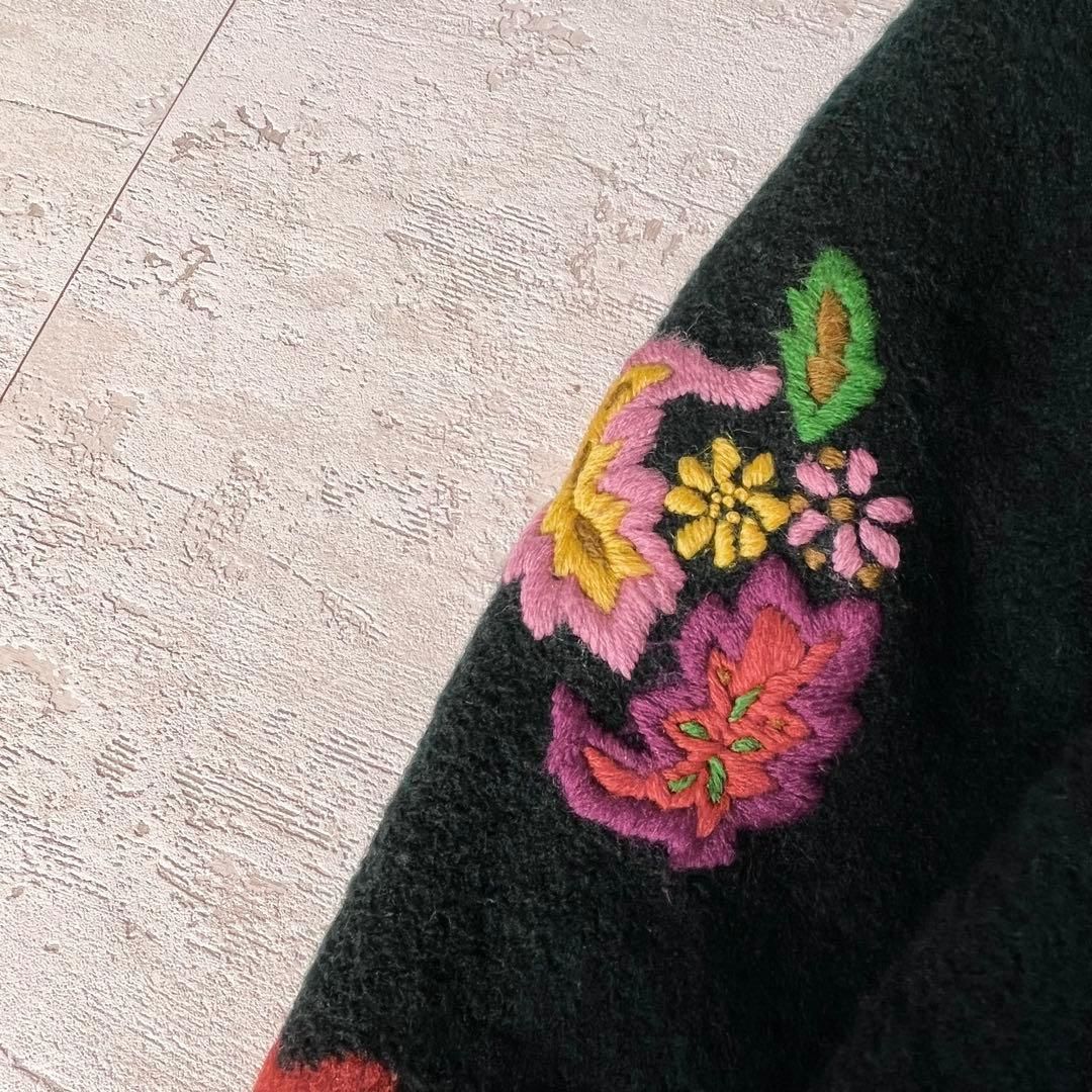 花柄刺繍入りグリーンウールジャケット肩パッド入りフリーサイズ