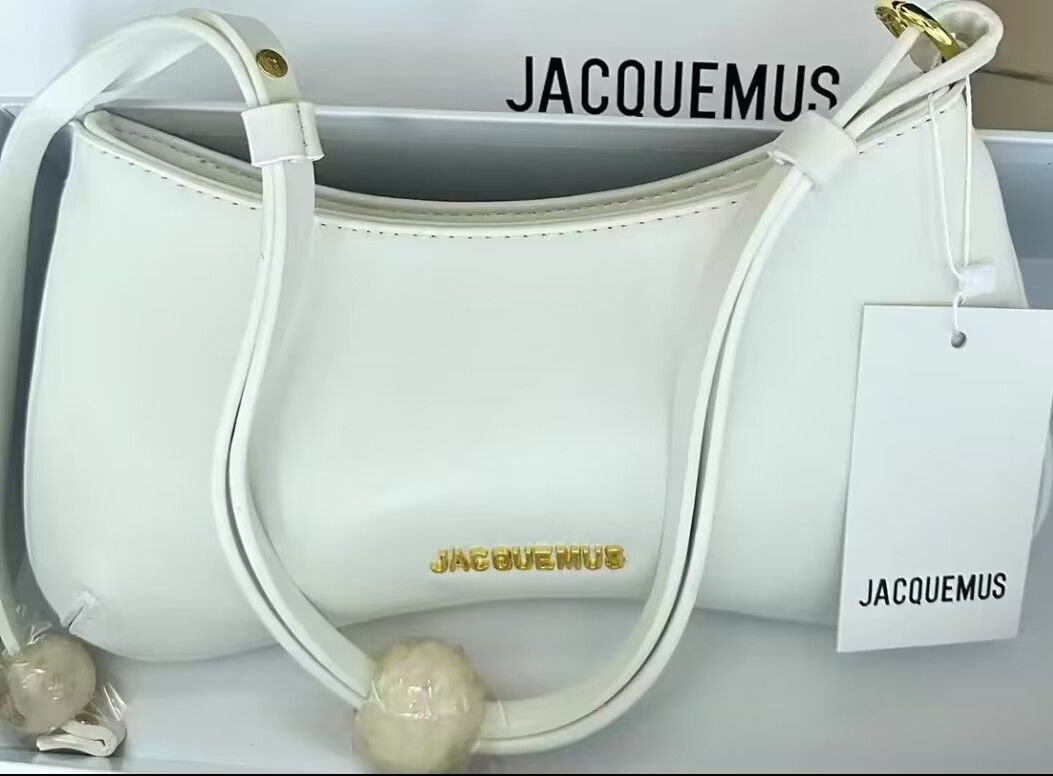 ジャックムス JACQUEMUS レディース ビーズショルダーバッグで トートホワイト