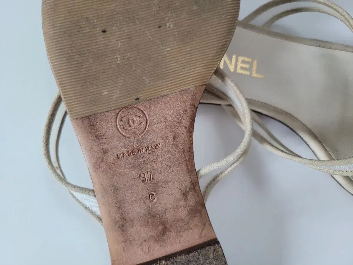 CHANEL(シャネル) カメリア ビーチサンダル 曲がる サンダル